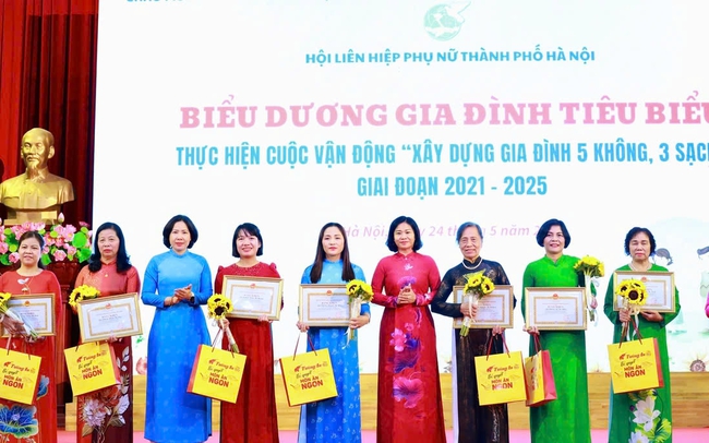 Gia đình &quot;5 không, 3 sạch&quot; góp phần phát triển kinh tế, ổn định cuộc sống - Ảnh 1.