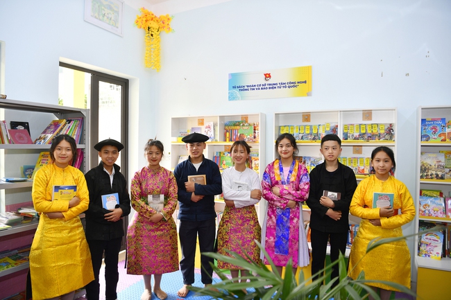 Cao Bằng ban hành kế hoạch triển khai thực hiện Chương trình "Xây dựng mô hình thư viện cơ sở" - Ảnh 1. Cao Bằng ban hành kế hoạch triển khai thực hiện Chương trình "Xây dựng mô hình thư viện cơ sở" - Ảnh 1.