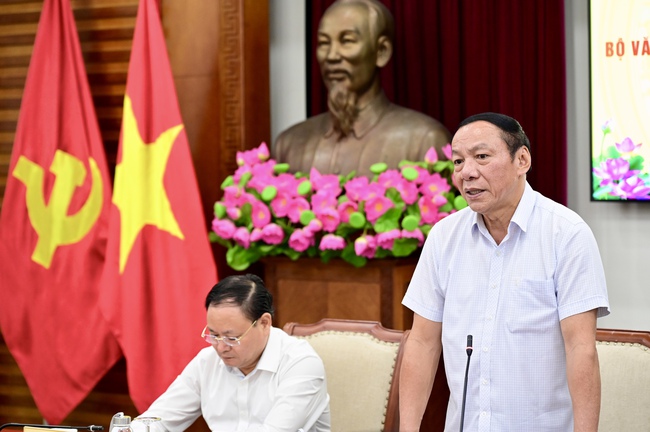 Bộ trưởng Nguyễn Văn Hùng làm việc với lãnh đạo tỉnh Lai Châu về phát triển sự nghiệp văn hóa trên địa bàn tỉnh - Ảnh 6. Bộ trưởng Nguyễn Văn Hùng làm việc với lãnh đạo tỉnh Lai Châu về phát triển sự nghiệp văn hóa trên địa bàn tỉnh - Ảnh 6.