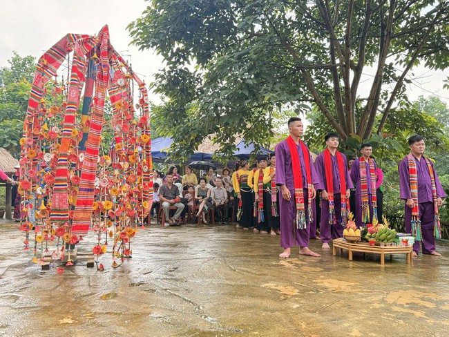 Nét đẹp văn hóa trong Lễ hội Pồn Pôông của đồng bào dân tộc Mường tỉnh Thanh Hóa - Ảnh 1.
