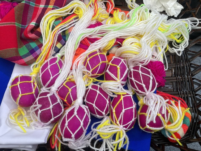 Tục nhuộm trứng - Nét đẹp văn hóa của người Hà Nhì Hoa  - Ảnh 2.