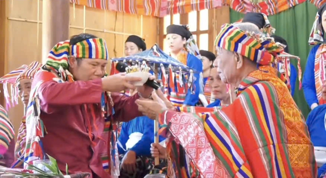 Đặc sắc lễ hội Chá Mùn của người Thái đen tỉnh Thanh Hóa - Ảnh 2.