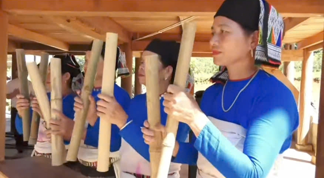 Đặc sắc lễ hội Chá Mùn của người Thái đen tỉnh Thanh Hóa - Ảnh 3.