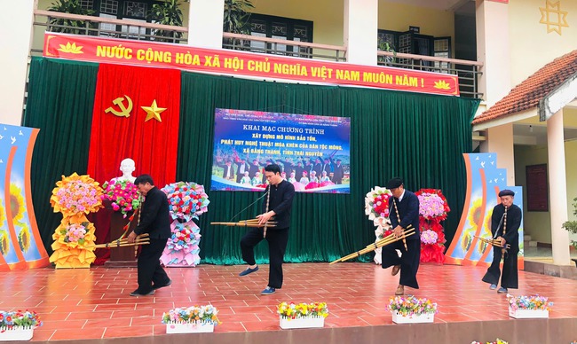 Kết nối di sản và cộng đồng qua chương trình bảo tồn múa khèn Mông năm 2025 - Ảnh 1.
