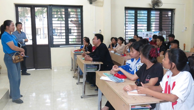 Kết nối di sản và cộng đồng qua chương trình bảo tồn múa khèn Mông năm 2025 - Ảnh 2.