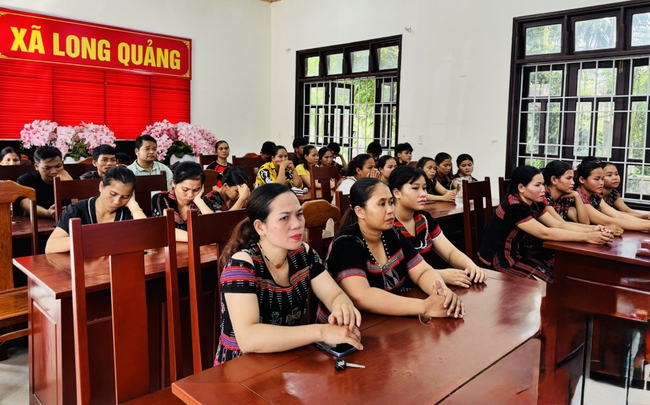 Đào tạo nghề, ổn định sinh kế cho người dân miền núi TP Huế - Ảnh 2. Đào tạo nghề, ổn định sinh kế cho người dân miền núi TP Huế - Ảnh 2.