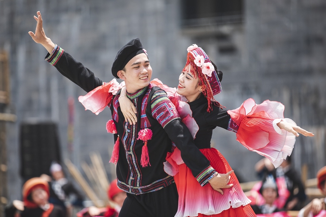 Sức hóa giải của văn hóa đưa đồng bào DTTS thoát khỏi đói nghèo - Ảnh 2.