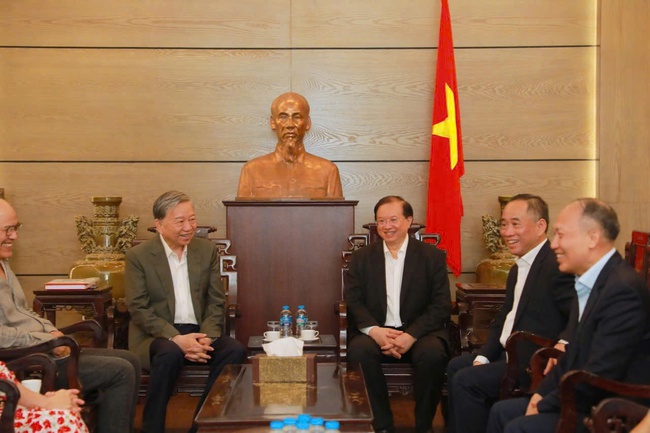 Tổng Bí thư Tô Lâm cùng Phu nhân thăm Bảo tàng Mỹ thuật Việt Nam - Ảnh 2. Tổng Bí thư Tô Lâm cùng Phu nhân thăm Bảo tàng Mỹ thuật Việt Nam - Ảnh 2.