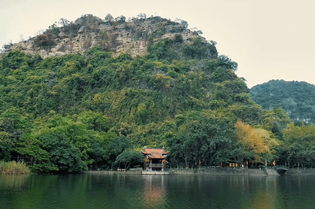 Khám phá Tràng An: Di sản tuyệt sắc giữa vùng đất cố đô - Ảnh 2.