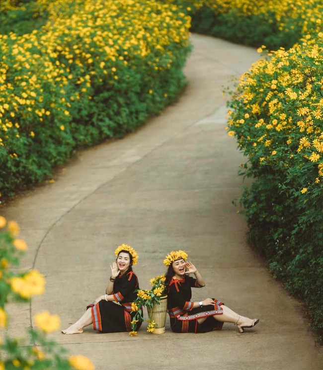 Gia Lai gìn giữ, lan tỏa bản sắc văn hóa trong hành trình phát triển mới - Ảnh 7. Gia Lai gìn giữ, lan tỏa bản sắc văn hóa trong hành trình phát triển mới - Ảnh 7.