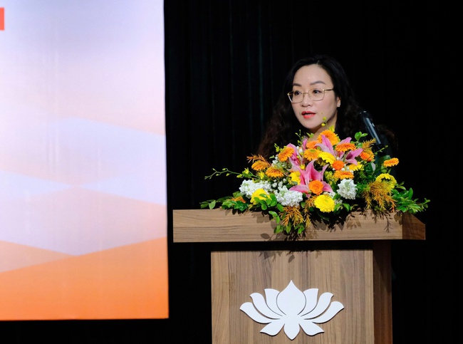 Viện Văn hóa, Nghệ thuật, Thể thao và Du lịch Việt Nam trao bằng cho 13 tân Tiến sĩ - Ảnh 2.