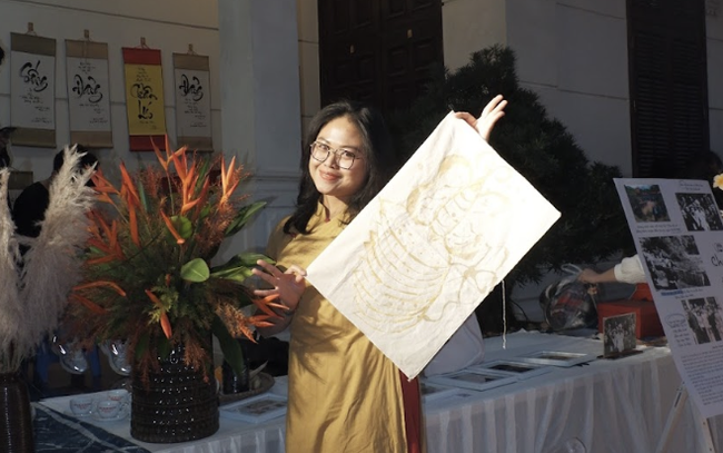 Hành trình bảo tồn và lan tỏa nghề nhuộm chàm truyền thống của thế hệ trẻ - Ảnh 4. Hành trình bảo tồn và lan tỏa nghề nhuộm chàm truyền thống của thế hệ trẻ - Ảnh 4.