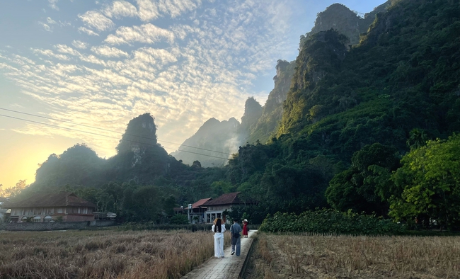 Hữu Liên (Lạng Sơn): Phát triển du lịch bền vững gắn với cộng đồng và bản sắc văn hóa - Ảnh 1.