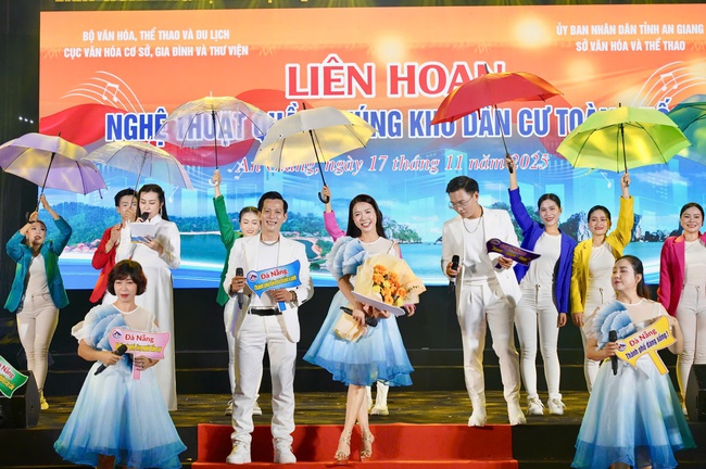 Đà Nẵng lan tỏa giá trị văn hóa cộng đồng tại Liên hoan nghệ thuật quần chúng Khu dân cư toàn quốc 2025 - Ảnh 1.