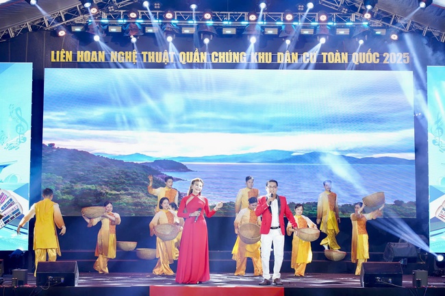 Đà Nẵng lan tỏa giá trị văn hóa cộng đồng tại Liên hoan nghệ thuật quần chúng Khu dân cư toàn quốc 2025 - Ảnh 4.
