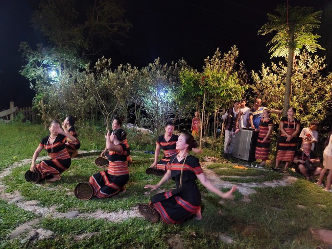 Nhìn nhận lợi thế, phát triển du lịch vùng núi phía Tây TP Huế - Ảnh 8.