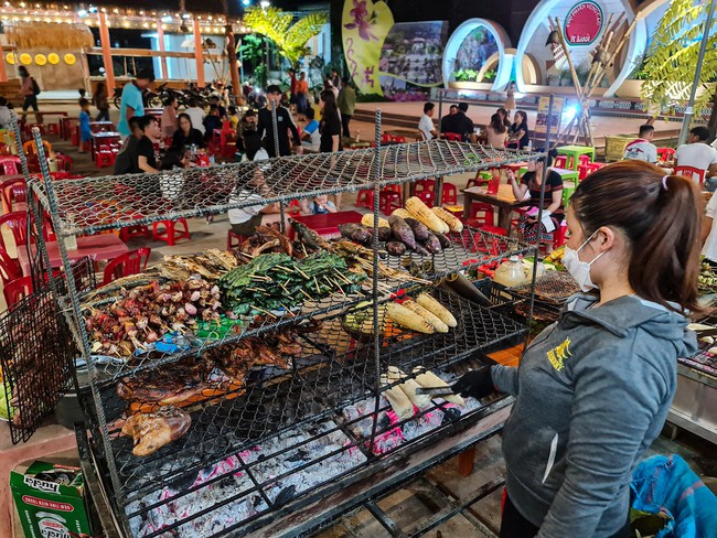 Nhìn nhận lợi thế, phát triển du lịch vùng núi phía Tây TP Huế - Ảnh 9.