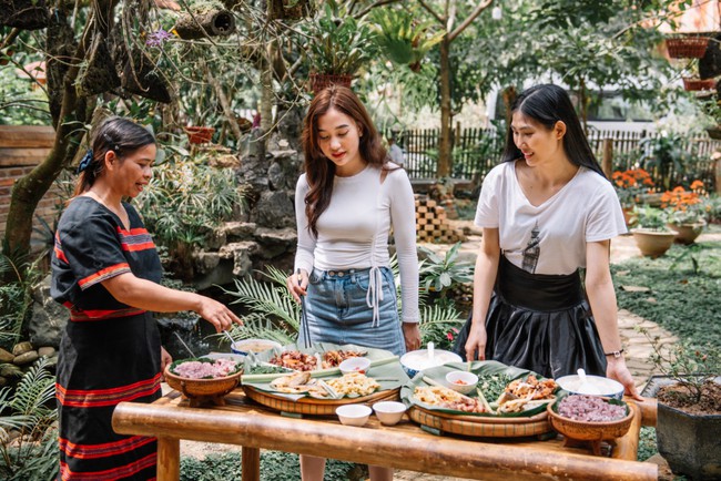 Nhìn nhận lợi thế, phát triển du lịch vùng núi phía Tây TP Huế - Ảnh 11.