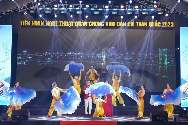 Dấu ấn từ Liên hoan nghệ thuật quần chúng Khu dân cư toàn quốc năm 2025 - Ảnh 2.