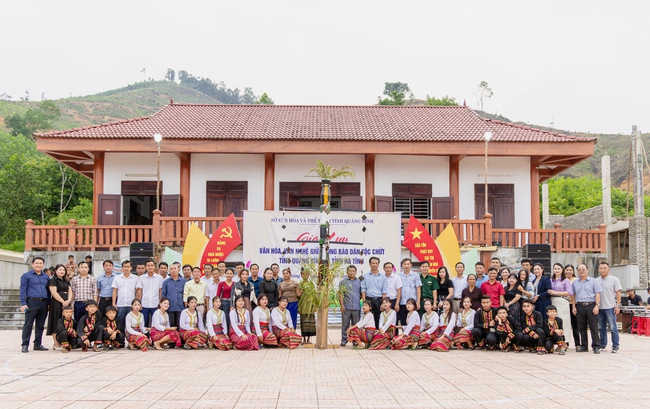 Nhiều địa phương đẩy mạnh xây dựng thiết chế văn hóa cơ sở gắn với mục tiêu giảm nghèo bền vững - Ảnh 1. Nhiều địa phương đẩy mạnh xây dựng thiết chế văn hóa cơ sở gắn với mục tiêu giảm nghèo bền vững - Ảnh 1.