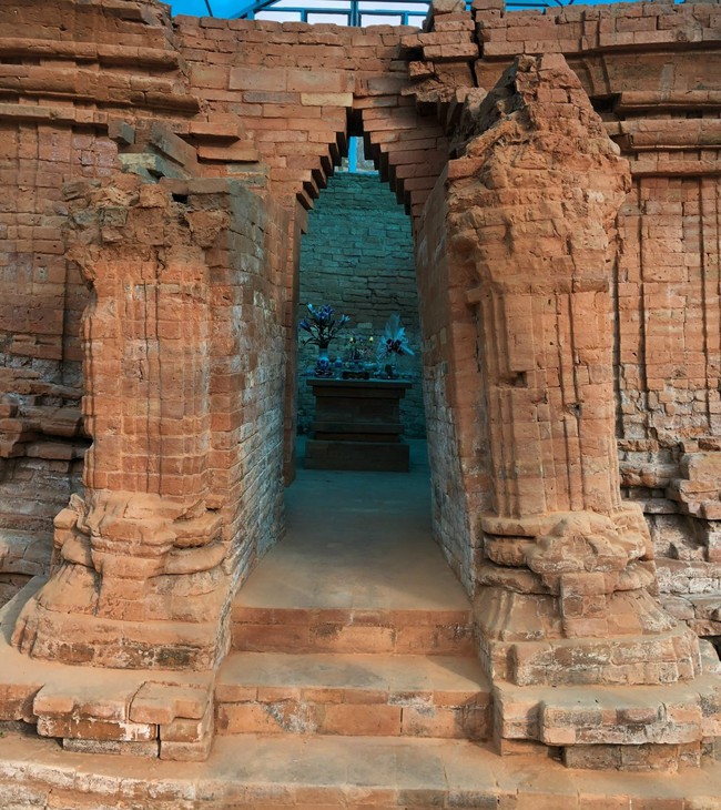 Khám phá di tích Tháp Chăm Phú Diên - Ảnh 3.