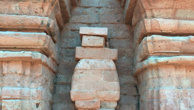 Khám phá di tích Tháp Chăm Phú Diên - Ảnh 6.