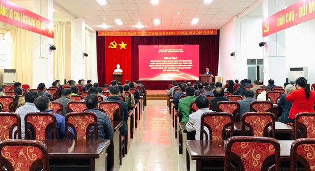 Tập huấn nâng cao năng lực tuyên truyền viên cơ sở về giảm nghèo bền vững - Ảnh 1.