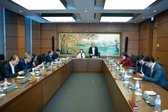 Luật Trí tuệ nhân tạo cần định hình “văn hóa AI”, tôn trọng các giá trị văn hóa, đạo đức, bản sắc dân tộc - Ảnh 1.