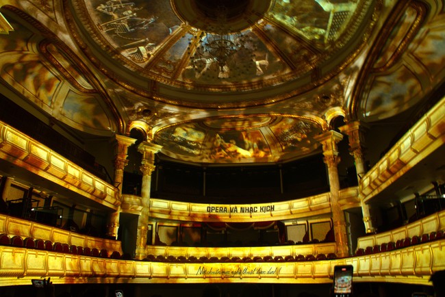 Công nghệ ánh sáng khai mở 115 năm lịch sử Nhà Hát Lớn - Ảnh 25.
