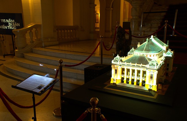 Công nghệ ánh sáng khai mở 115 năm lịch sử Nhà Hát Lớn - Ảnh 8.
