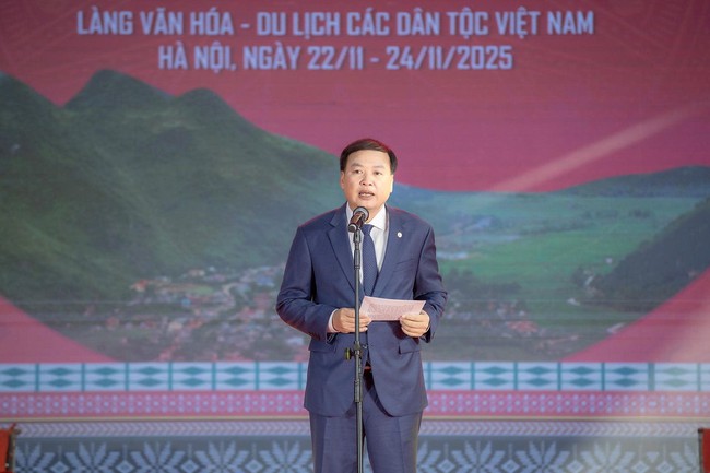 Khai mạc Ngày hội Văn hóa dân tộc Mường lần thứ 2, năm 2025 - Ảnh 2. Khai mạc Ngày hội Văn hóa dân tộc Mường lần thứ 2, năm 2025 - Ảnh 2.