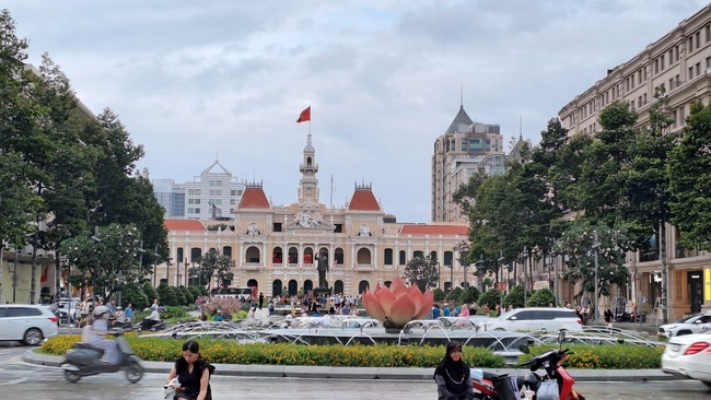 Thành phố Hồ Chí Minh đón 8,5 triệu lượt khách quốc tế đến trong năm 2025 - Ảnh 1. Thành phố Hồ Chí Minh đón 8,5 triệu lượt khách quốc tế đến trong năm 2025 - Ảnh 1.