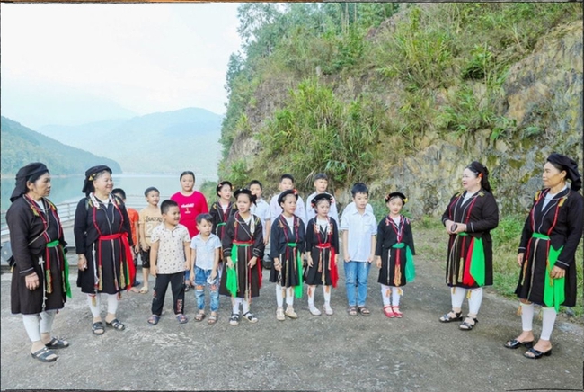 Đồng bào dân tộc thiểu số chủ động loại bỏ hủ tục, xây dựng đời sống văn hóa mới - Ảnh 1. Đồng bào dân tộc thiểu số chủ động loại bỏ hủ tục, xây dựng đời sống văn hóa mới - Ảnh 1.