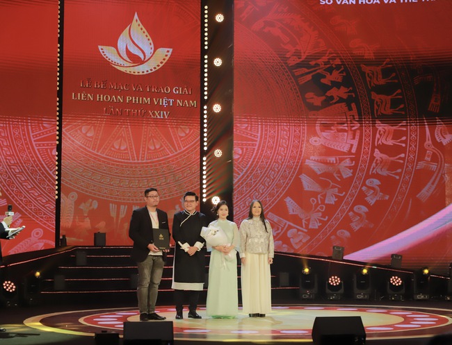 Bế mạc và trao giải Liên hoan Phim Việt Nam lần thứ XXIV - Ảnh 8. Bế mạc và trao giải Liên hoan Phim Việt Nam lần thứ XXIV - Ảnh 8.