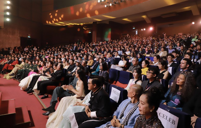 Bế mạc và trao giải Liên hoan Phim Việt Nam lần thứ XXIV - Ảnh 4. Bế mạc và trao giải Liên hoan Phim Việt Nam lần thứ XXIV - Ảnh 4.