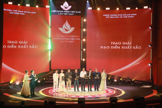 Bế mạc và trao giải Liên hoan Phim Việt Nam lần thứ XXIV - Ảnh 10. Bế mạc và trao giải Liên hoan Phim Việt Nam lần thứ XXIV - Ảnh 10.