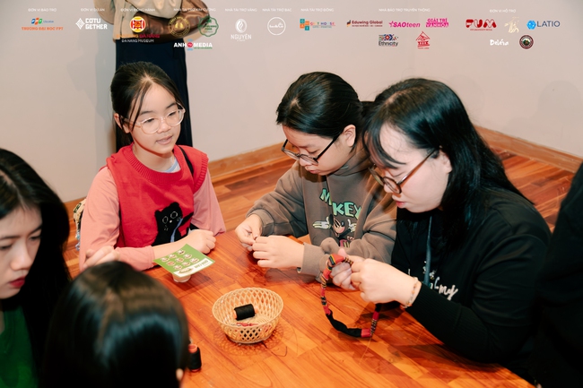 Cơ Tu-Gether: Hành trình những người trẻ khơi dậy vẻ đẹp văn hóa Cơ Tu - Ảnh 4.