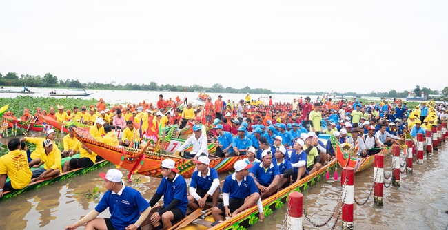 An Giang: Bảo tồn văn hóa dân tộc gắn với phát triển du lịch tín ngưỡng - Ảnh 6. An Giang: Bảo tồn văn hóa dân tộc gắn với phát triển du lịch tín ngưỡng - Ảnh 6.