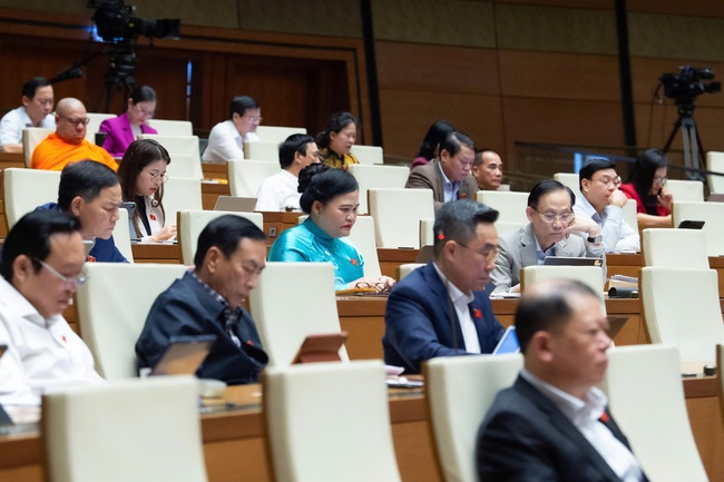 Sửa đổi Luật Báo chí: Bảo vệ sự thật, giữ vững chủ quyền thông tin quốc gia - Ảnh 2. Sửa đổi Luật Báo chí: Bảo vệ sự thật, giữ vững chủ quyền thông tin quốc gia - Ảnh 2.