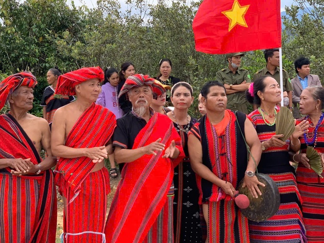 Linh thiêng A Riêu Car, "đại lễ" của đồng bào Pa Cô - Ảnh 3. Linh thiêng A Riêu Car, "đại lễ" của đồng bào Pa Cô - Ảnh 3.