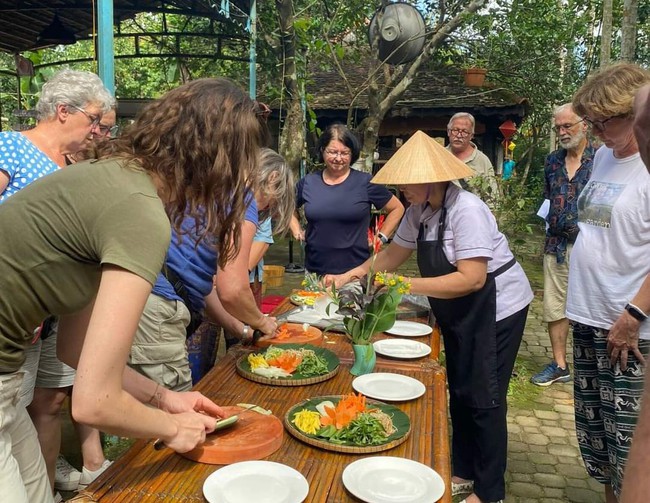 Đánh thức tiềm năng du lịch từ các vườn thanh trà Huế - Ảnh 13. Đánh thức tiềm năng du lịch từ các vườn thanh trà Huế - Ảnh 13.