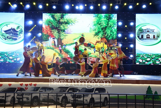 Hưng Yên: Gìn giữ và phát huy các giá trị văn hóa truyền thống tốt đẹp - Ảnh 1.