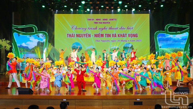 Thái Nguyên: Lan tỏa giá trị văn hóa, góp phần đưa Chiến lược phát triển văn hóa đến năm 2030 đi vào thực tiễn đời sống - Ảnh 1.