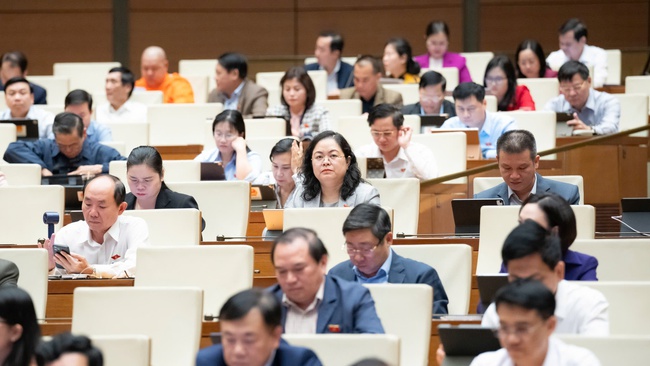 Luật Báo chí (sửa đổi) sẽ trở thành đạo luật hiện đại, nhân văn, chặt chẽ, phát huy vai trò là phương tiện thông tin thiết yếu và là diễn đàn rộng lớn của Nhân dân - Ảnh 2. Luật Báo chí (sửa đổi) sẽ trở thành đạo luật hiện đại, nhân văn, chặt chẽ, phát huy vai trò là phương tiện thông tin thiết yếu và là diễn đàn rộng lớn của Nhân dân - Ảnh 2.