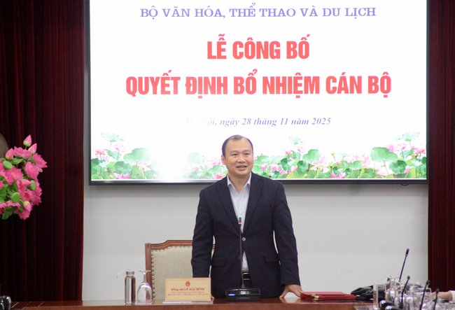 Bộ VHTTDL công bố và trao các quyết định về bổ nhiệm cán bộ - Ảnh 6. Bộ VHTTDL công bố và trao các quyết định về bổ nhiệm cán bộ - Ảnh 6.