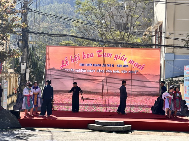 Hướng dẫn phân luồng giao thông Lễ hội Hoa Tam giác mạch lần thứ XI - Ảnh 2. Hướng dẫn phân luồng giao thông Lễ hội Hoa Tam giác mạch lần thứ XI - Ảnh 2.