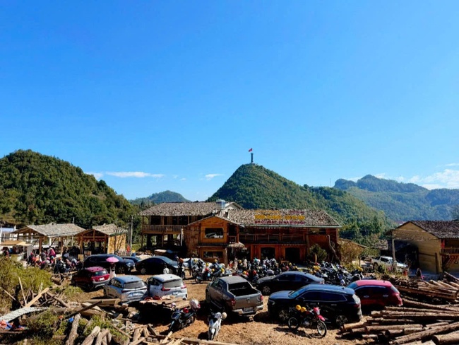 Hướng dẫn phân luồng giao thông Lễ hội Hoa Tam giác mạch lần thứ XI - Ảnh 1. Hướng dẫn phân luồng giao thông Lễ hội Hoa Tam giác mạch lần thứ XI - Ảnh 1.