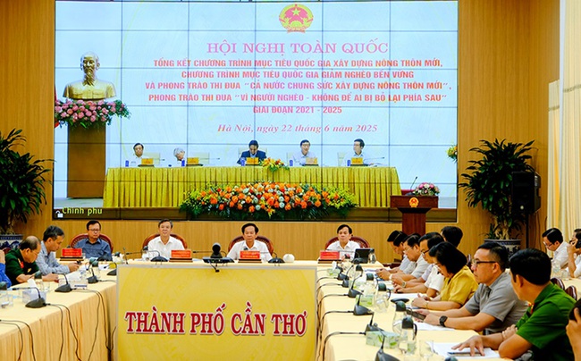 Giảm nghèo về thông tin: Nền tảng cho phát triển bền vững tại Cần Thơ - Ảnh 1.