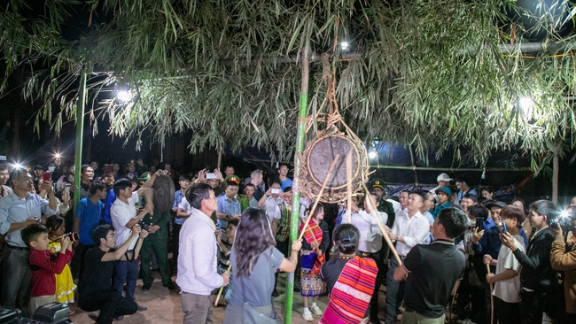 Biến văn hóa dân tộc thiểu số thành “vốn vàng” để giảm nghèo bền vững - Ảnh 3. Biến văn hóa dân tộc thiểu số thành “vốn vàng” để giảm nghèo bền vững - Ảnh 3.