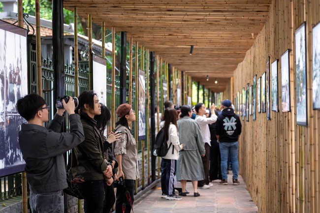 Giới thiệu những bức ảnh quý về Khoa thi Hương cuối thế kỷ XIX - Ảnh 7. Giới thiệu những bức ảnh quý về Khoa thi Hương cuối thế kỷ XIX - Ảnh 7.